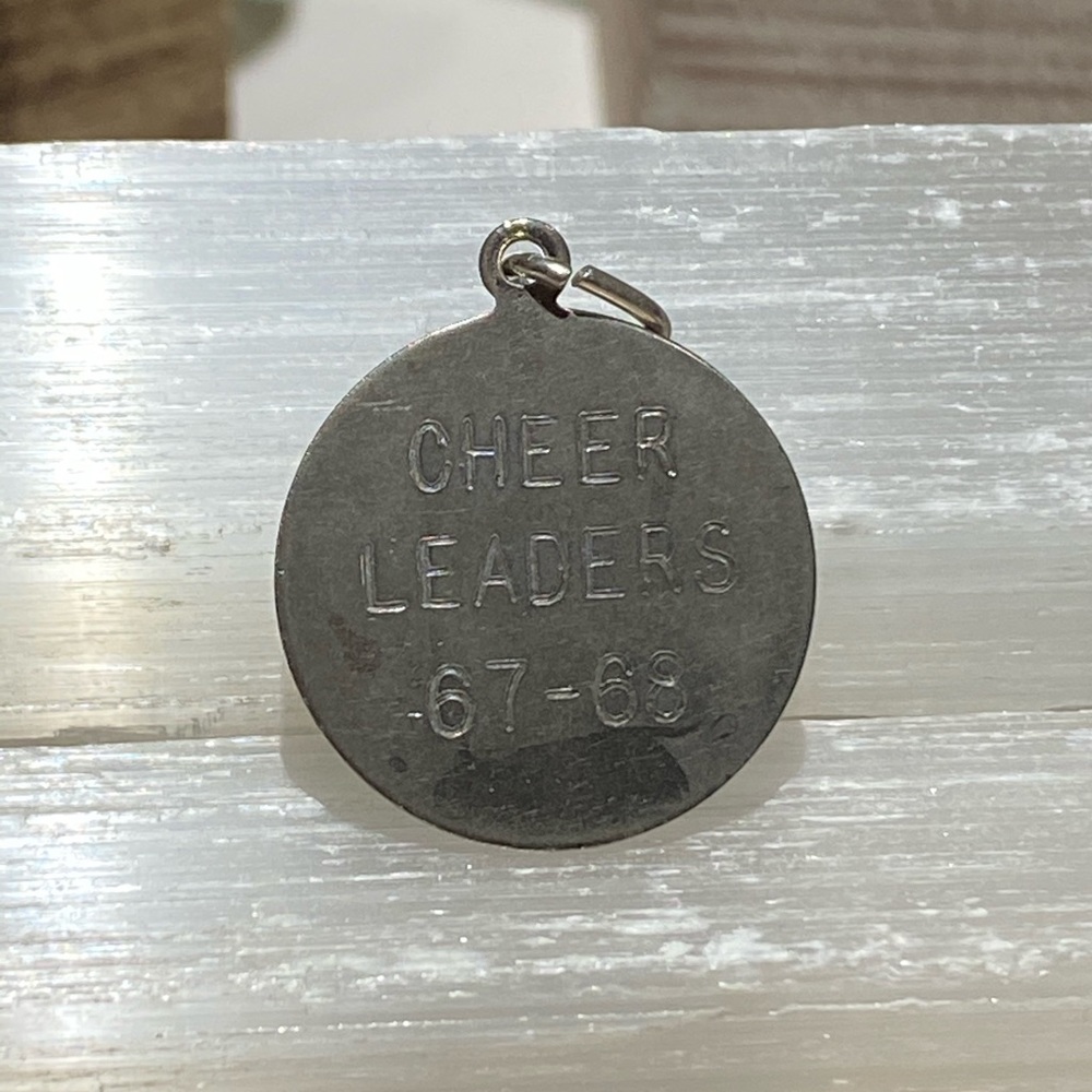 Cheer leaders 67-68 Pendant 💘✨